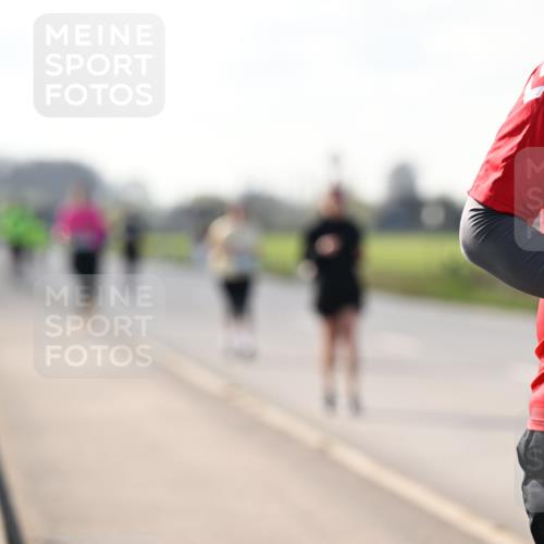 12.04.2026 - 45. Internationalen Wilhelmsburger Insellauf Dr. Thomas Lammeyer http://msf.ph/oto/9449752 12.04.2026 10:39:52 Laufen 3 meine-sportfotos.de