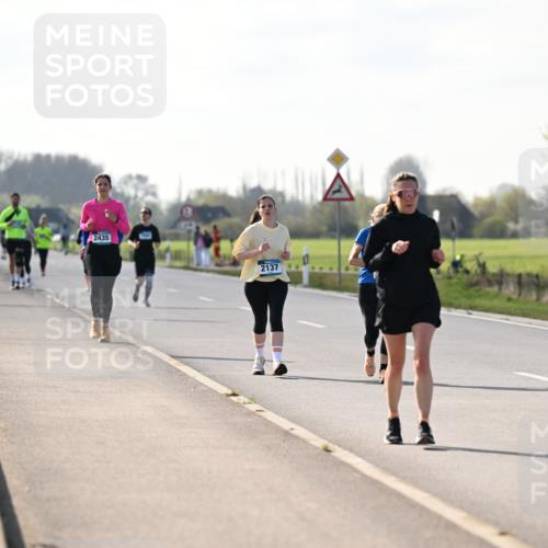 12.04.2026 - 45. Internationalen Wilhelmsburger Insellauf Dr. Thomas Lammeyer http://msf.ph/oto/9449757 12.04.2026 10:39:53 Laufen 2435, 2137 meine-sportfotos.de