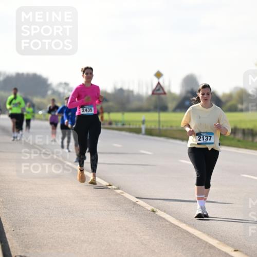 12.04.2026 - 45. Internationalen Wilhelmsburger Insellauf Dr. Thomas Lammeyer http://msf.ph/oto/9449773 12.04.2026 10:39:57 Laufen 2435, 2137, 3607 meine-sportfotos.de