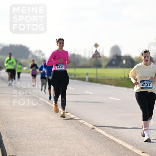 12.04.2026 - 45. Internationalen Wilhelmsburger Insellauf Dr. Thomas Lammeyer http://msf.ph/oto/9449779 12.04.2026 10:39:58 Laufen 2435, 2137 meine-sportfotos.de