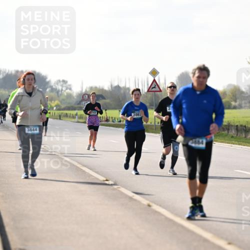 12.04.2026 - 45. Internationalen Wilhelmsburger Insellauf Dr. Thomas Lammeyer http://msf.ph/oto/9449817 12.04.2026 10:40:05 Laufen 530, 3844, 28, 703, 2867, 484 meine-sportfotos.de