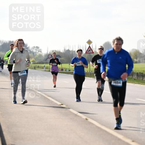 12.04.2026 - 45. Internationalen Wilhelmsburger Insellauf Dr. Thomas Lammeyer http://msf.ph/oto/9449818 12.04.2026 10:40:05 Laufen 5309, 3844, 286, 28, 3884 meine-sportfotos.de