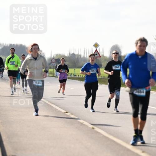 12.04.2026 - 45. Internationalen Wilhelmsburger Insellauf Dr. Thomas Lammeyer http://msf.ph/oto/9449821 12.04.2026 10:40:05 Laufen 5309, 2385, 3844, 2867, 2868, 4484 meine-sportfotos.de