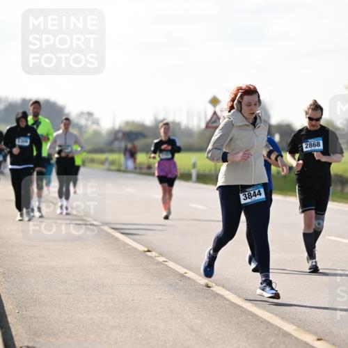 12.04.2026 - 45. Internationalen Wilhelmsburger Insellauf Dr. Thomas Lammeyer http://msf.ph/oto/9449832 12.04.2026 10:40:07 Laufen 5306, 3844, 2868 meine-sportfotos.de