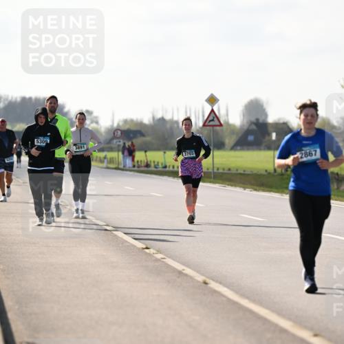 12.04.2026 - 45. Internationalen Wilhelmsburger Insellauf Dr. Thomas Lammeyer http://msf.ph/oto/9449839 12.04.2026 10:40:09 Laufen 3202, 5309, 3891, 3703, 2867, 2868 meine-sportfotos.de