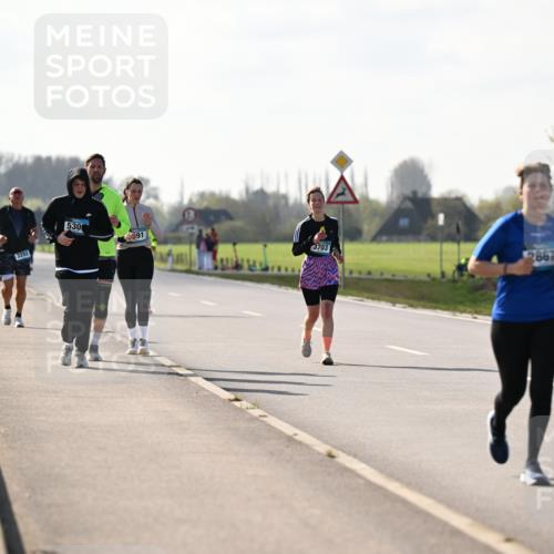 12.04.2026 - 45. Internationalen Wilhelmsburger Insellauf Dr. Thomas Lammeyer http://msf.ph/oto/9449842 12.04.2026 10:40:09 Laufen 530, 91, 3202, 3703, 286, 2867 meine-sportfotos.de