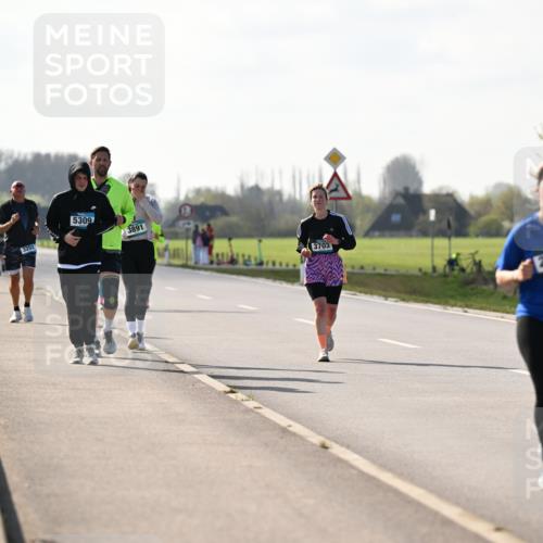 12.04.2026 - 45. Internationalen Wilhelmsburger Insellauf Dr. Thomas Lammeyer http://msf.ph/oto/9449845 12.04.2026 10:40:09 Laufen 3202, 5309, 3891, 3703, 2867 meine-sportfotos.de