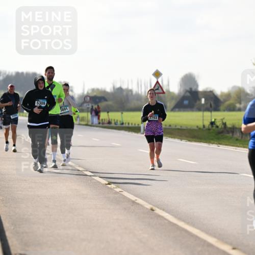 12.04.2026 - 45. Internationalen Wilhelmsburger Insellauf Dr. Thomas Lammeyer http://msf.ph/oto/9449846 12.04.2026 10:40:10 Laufen 3202, 5309, 891, 3703, 367 meine-sportfotos.de