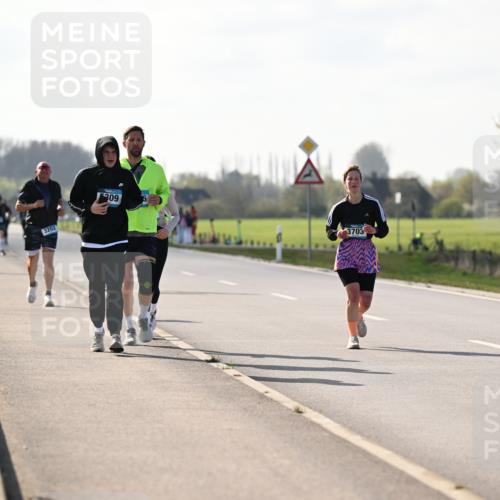 12.04.2026 - 45. Internationalen Wilhelmsburger Insellauf Dr. Thomas Lammeyer http://msf.ph/oto/9449853 12.04.2026 10:40:11 Laufen 3202, 309, 3703 meine-sportfotos.de