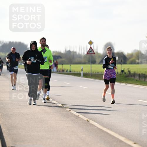 12.04.2026 - 45. Internationalen Wilhelmsburger Insellauf Dr. Thomas Lammeyer http://msf.ph/oto/9449855 12.04.2026 10:40:11 Laufen 3202, 5309, 35, 3703 meine-sportfotos.de
