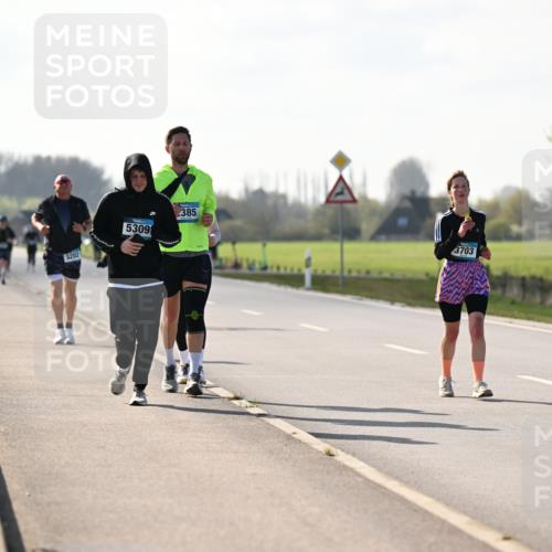 12.04.2026 - 45. Internationalen Wilhelmsburger Insellauf Dr. Thomas Lammeyer http://msf.ph/oto/9449860 12.04.2026 10:40:12 Laufen 3202, 5309, 385, 3703 meine-sportfotos.de