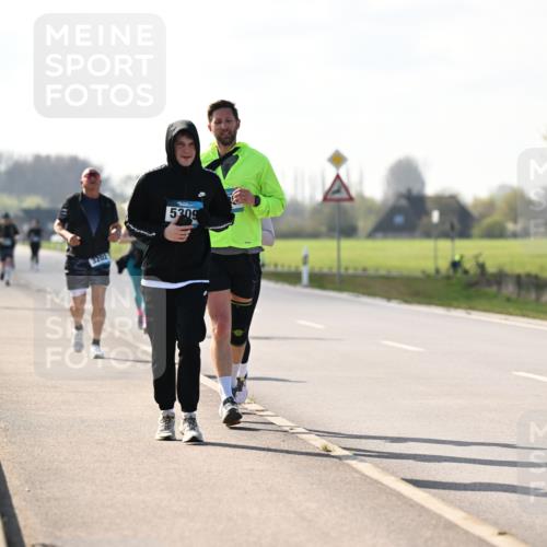 12.04.2026 - 45. Internationalen Wilhelmsburger Insellauf Dr. Thomas Lammeyer http://msf.ph/oto/9449871 12.04.2026 10:40:14 Laufen 3202, 5309, 3703 meine-sportfotos.de