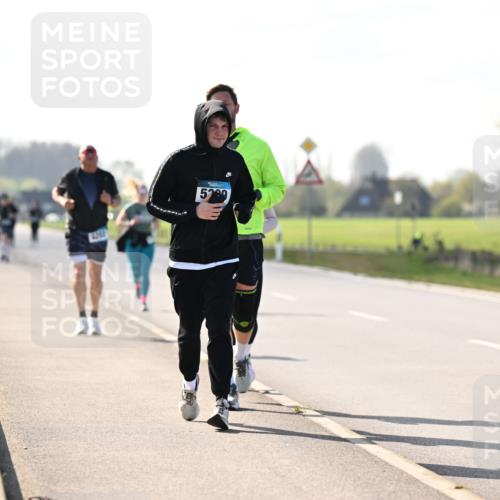 12.04.2026 - 45. Internationalen Wilhelmsburger Insellauf Dr. Thomas Lammeyer http://msf.ph/oto/9449875 12.04.2026 10:40:15 Laufen 5209 meine-sportfotos.de