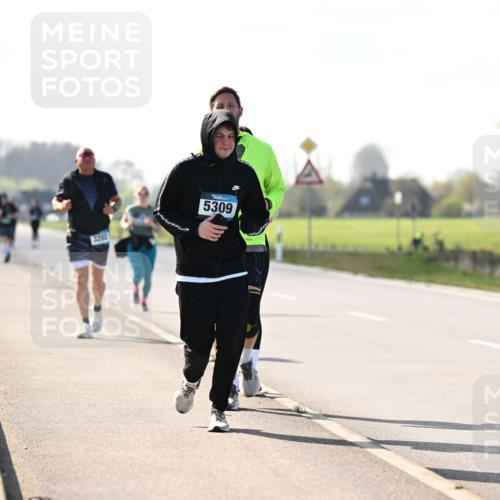 12.04.2026 - 45. Internationalen Wilhelmsburger Insellauf Dr. Thomas Lammeyer http://msf.ph/oto/9449876 12.04.2026 10:40:15 Laufen 5309, 3202 meine-sportfotos.de