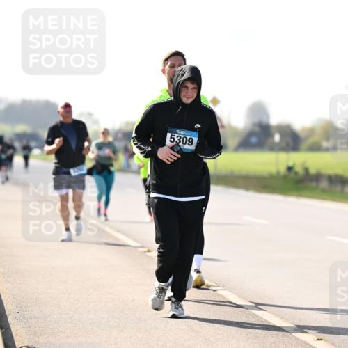 12.04.2026 - 45. Internationalen Wilhelmsburger Insellauf Dr. Thomas Lammeyer http://msf.ph/oto/9449882 12.04.2026 10:40:16 Laufen 5309 meine-sportfotos.de
