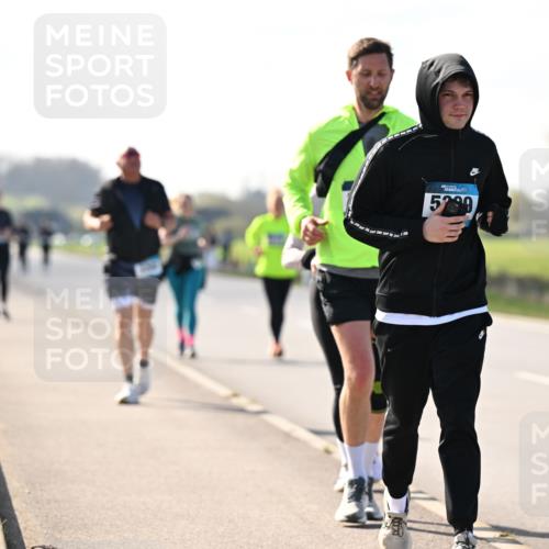 12.04.2026 - 45. Internationalen Wilhelmsburger Insellauf Dr. Thomas Lammeyer http://msf.ph/oto/9449885 12.04.2026 10:40:17 Laufen 5289 meine-sportfotos.de