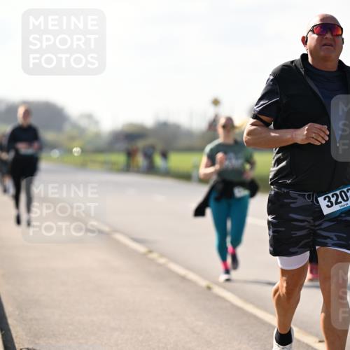 12.04.2026 - 45. Internationalen Wilhelmsburger Insellauf Dr. Thomas Lammeyer http://msf.ph/oto/9449919 12.04.2026 10:40:22 Laufen 3202 meine-sportfotos.de