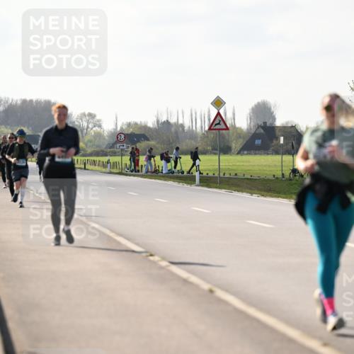 12.04.2026 - 45. Internationalen Wilhelmsburger Insellauf Dr. Thomas Lammeyer http://msf.ph/oto/9449927 12.04.2026 10:40:24 Laufen 2 meine-sportfotos.de