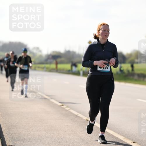 12.04.2026 - 45. Internationalen Wilhelmsburger Insellauf Dr. Thomas Lammeyer http://msf.ph/oto/9449956 12.04.2026 10:40:30 Laufen 4497 meine-sportfotos.de