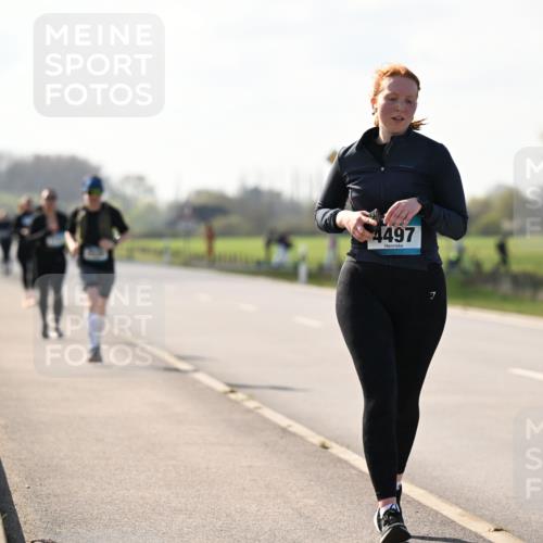 12.04.2026 - 45. Internationalen Wilhelmsburger Insellauf Dr. Thomas Lammeyer http://msf.ph/oto/9449958 12.04.2026 10:40:30 Laufen 4497, 7 meine-sportfotos.de