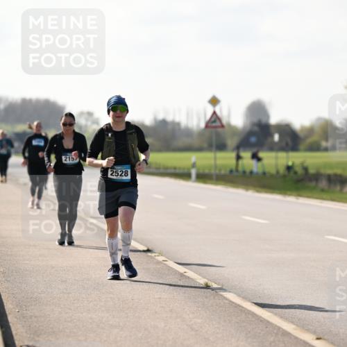 12.04.2026 - 45. Internationalen Wilhelmsburger Insellauf Dr. Thomas Lammeyer http://msf.ph/oto/9449963 12.04.2026 10:40:33 Laufen 2157, 2528 meine-sportfotos.de