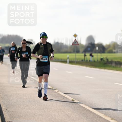 12.04.2026 - 45. Internationalen Wilhelmsburger Insellauf Dr. Thomas Lammeyer http://msf.ph/oto/9449964 12.04.2026 10:40:34 Laufen 2528 meine-sportfotos.de