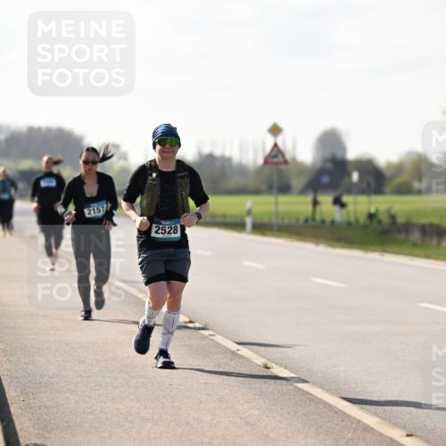 12.04.2026 - 45. Internationalen Wilhelmsburger Insellauf Dr. Thomas Lammeyer http://msf.ph/oto/9449965 12.04.2026 10:40:34 Laufen 2157, 2528 meine-sportfotos.de