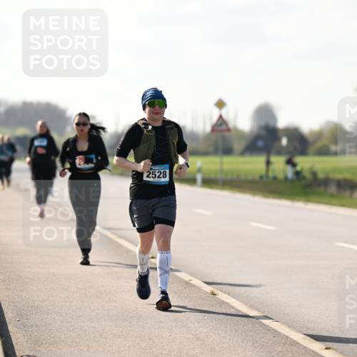 12.04.2026 - 45. Internationalen Wilhelmsburger Insellauf Dr. Thomas Lammeyer http://msf.ph/oto/9449969 12.04.2026 10:40:34 Laufen 2528 meine-sportfotos.de