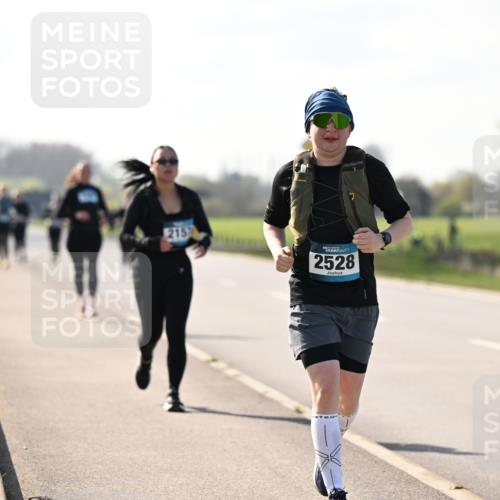 12.04.2026 - 45. Internationalen Wilhelmsburger Insellauf Dr. Thomas Lammeyer http://msf.ph/oto/9449981 12.04.2026 10:40:36 Laufen 2157, 2528 meine-sportfotos.de