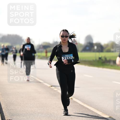 12.04.2026 - 45. Internationalen Wilhelmsburger Insellauf Dr. Thomas Lammeyer http://msf.ph/oto/9449986 12.04.2026 10:40:38 Laufen 2157 meine-sportfotos.de