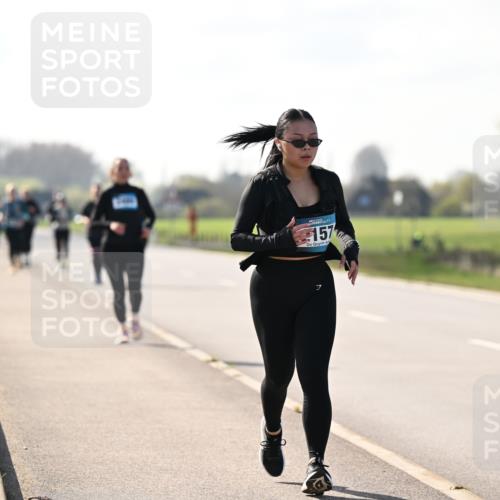 12.04.2026 - 45. Internationalen Wilhelmsburger Insellauf Dr. Thomas Lammeyer http://msf.ph/oto/9449988 12.04.2026 10:40:38 Laufen 157 meine-sportfotos.de