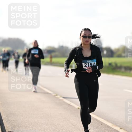 12.04.2026 - 45. Internationalen Wilhelmsburger Insellauf Dr. Thomas Lammeyer http://msf.ph/oto/9449991 12.04.2026 10:40:38 Laufen 4, 2157, 7 meine-sportfotos.de