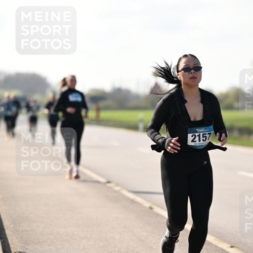 12.04.2026 - 45. Internationalen Wilhelmsburger Insellauf Dr. Thomas Lammeyer http://msf.ph/oto/9449994 12.04.2026 10:40:39 Laufen 21572 meine-sportfotos.de