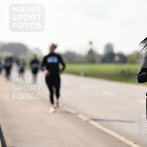 12.04.2026 - 45. Internationalen Wilhelmsburger Insellauf Dr. Thomas Lammeyer http://msf.ph/oto/9450003 12.04.2026 10:40:40 Laufen 215 meine-sportfotos.de