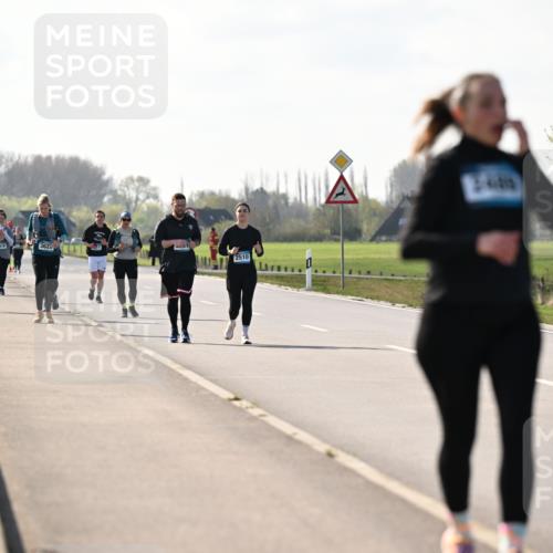 12.04.2026 - 45. Internationalen Wilhelmsburger Insellauf Dr. Thomas Lammeyer http://msf.ph/oto/9450012 12.04.2026 10:40:44 Laufen 2816, 3622, 5531, 2510, 3400 meine-sportfotos.de