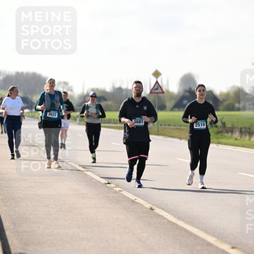 12.04.2026 - 45. Internationalen Wilhelmsburger Insellauf Dr. Thomas Lammeyer http://msf.ph/oto/9450019 12.04.2026 10:40:50 Laufen 3622, 3681, 2510 meine-sportfotos.de