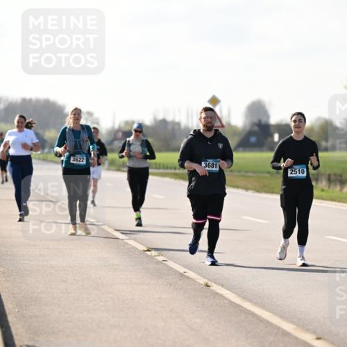 12.04.2026 - 45. Internationalen Wilhelmsburger Insellauf Dr. Thomas Lammeyer http://msf.ph/oto/9450024 12.04.2026 10:40:50 Laufen 3622, 3681, 2510 meine-sportfotos.de