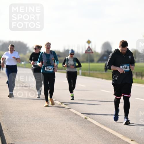 12.04.2026 - 45. Internationalen Wilhelmsburger Insellauf Dr. Thomas Lammeyer http://msf.ph/oto/9450040 12.04.2026 10:40:53 Laufen 3681, 3622, 2510 meine-sportfotos.de