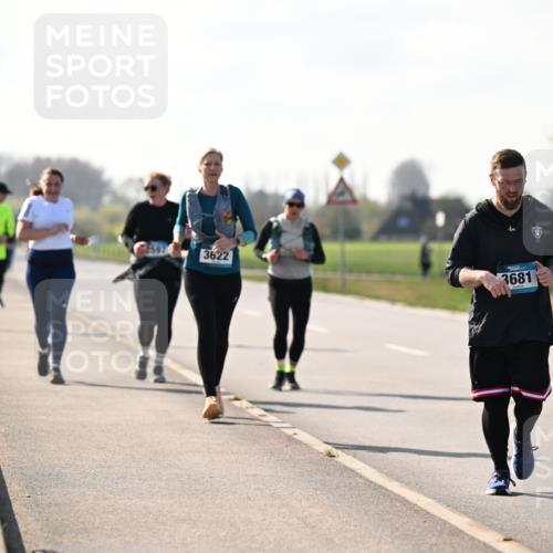12.04.2026 - 45. Internationalen Wilhelmsburger Insellauf Dr. Thomas Lammeyer http://msf.ph/oto/9450044 12.04.2026 10:40:53 Laufen 3622, 3681, 251 meine-sportfotos.de