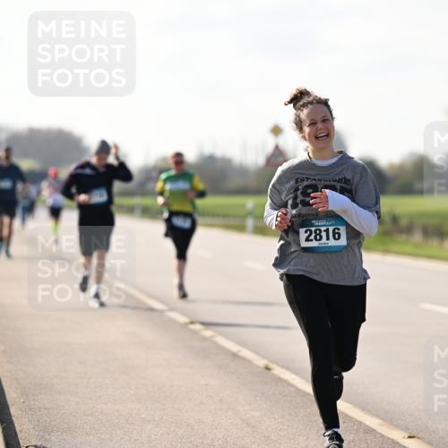 12.04.2026 - 45. Internationalen Wilhelmsburger Insellauf Dr. Thomas Lammeyer http://msf.ph/oto/9450078 12.04.2026 10:41:04 Laufen 2816, 281 meine-sportfotos.de