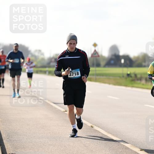 12.04.2026 - 45. Internationalen Wilhelmsburger Insellauf Dr. Thomas Lammeyer http://msf.ph/oto/9450091 12.04.2026 10:41:08 Laufen 3718, 2135 meine-sportfotos.de
