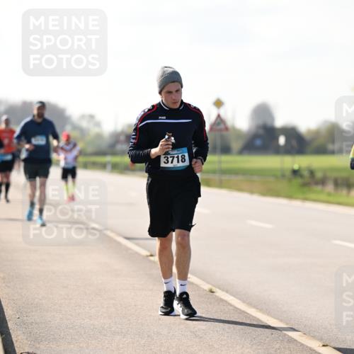 12.04.2026 - 45. Internationalen Wilhelmsburger Insellauf Dr. Thomas Lammeyer http://msf.ph/oto/9450092 12.04.2026 10:41:08 Laufen 3718, 2135 meine-sportfotos.de