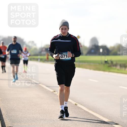 12.04.2026 - 45. Internationalen Wilhelmsburger Insellauf Dr. Thomas Lammeyer http://msf.ph/oto/9450095 12.04.2026 10:41:09 Laufen 45, 371, 2135 meine-sportfotos.de