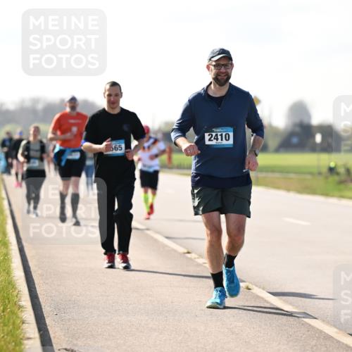 12.04.2026 - 45. Internationalen Wilhelmsburger Insellauf Dr. Thomas Lammeyer http://msf.ph/oto/9450120 12.04.2026 10:41:15 Laufen 565, 2410 meine-sportfotos.de