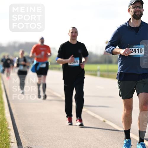 12.04.2026 - 45. Internationalen Wilhelmsburger Insellauf Dr. Thomas Lammeyer http://msf.ph/oto/9450128 12.04.2026 10:41:16 Laufen 65, 2410 meine-sportfotos.de