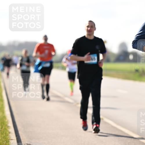 12.04.2026 - 45. Internationalen Wilhelmsburger Insellauf Dr. Thomas Lammeyer http://msf.ph/oto/9450134 12.04.2026 10:41:17 Laufen 45, 410 meine-sportfotos.de
