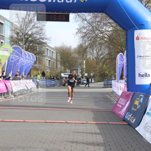 12.04.2026 - 45. Internationalen Wilhelmsburger Insellauf Strokosch-Dieckow http://msf.ph/oto/9450138 12.04.2026 10:05:05 Ziel 5293 meine-sportfotos.de
