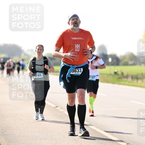 12.04.2026 - 45. Internationalen Wilhelmsburger Insellauf Dr. Thomas Lammeyer http://msf.ph/oto/9450157 12.04.2026 10:41:22 Laufen 2165, 3633, 191 meine-sportfotos.de