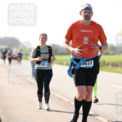 12.04.2026 - 45. Internationalen Wilhelmsburger Insellauf Dr. Thomas Lammeyer http://msf.ph/oto/9450165 12.04.2026 10:41:23 Laufen 30, 2165, 3633 meine-sportfotos.de