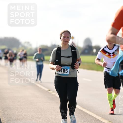 12.04.2026 - 45. Internationalen Wilhelmsburger Insellauf Dr. Thomas Lammeyer http://msf.ph/oto/9450170 12.04.2026 10:41:24 Laufen 2165, 3633 meine-sportfotos.de